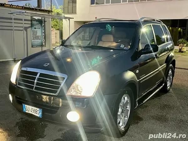 Utilizat 2008 Ssangyong (KGM) Rexton SUV | 2.500 EUR - Imagine 1/4
