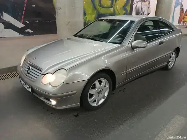 Second-hand Mercedes A220 143 CP (105 kW) 2003 Coupe