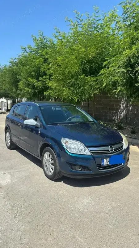 Verde Utilizat 2008 Opel Astra Hatchback | 2.700 EUR (Preț OK) - Imagine 1/4