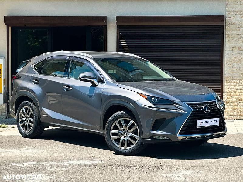 Gri Utilizat 2018 Lexus NX300h Business Edition SUV | 25.713 EUR (Preț OK) - Imagine 1/4
