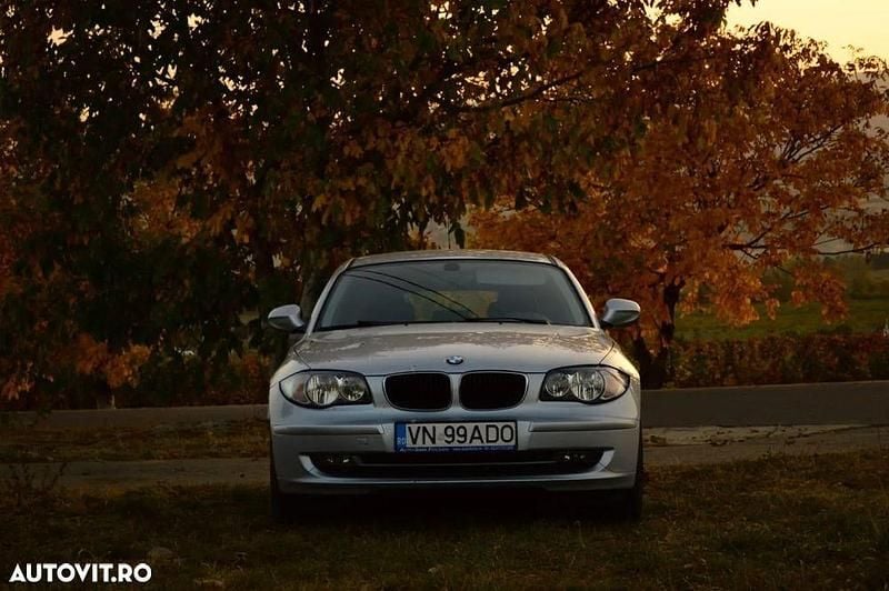 Argint Utilizat 2010 BMW 116 Hatchback | 4.300 EUR (Preț OK) - Imagine 1/4