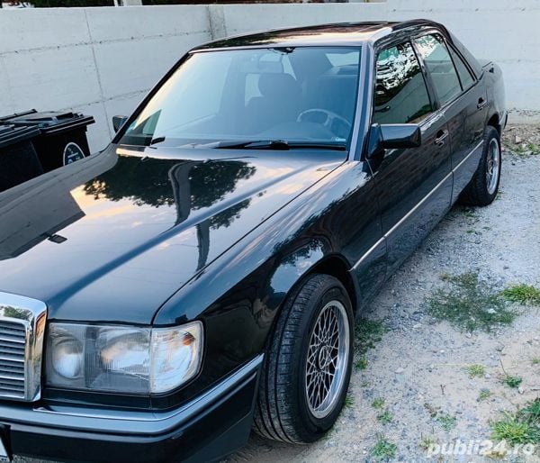 Negru Utilizat 1993 Mercedes 220 Berlinǎ | 9.000 EUR - Imagine 1/4
