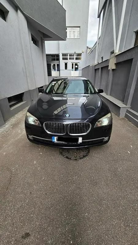 Negru Utilizat 2010 BMW X5 SUV | 10.000 EUR (Preț OK) - Imagine 1/4