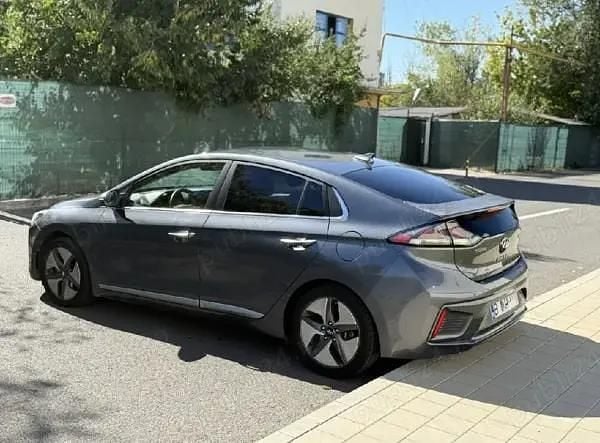 Second-hand Hyundai Ioniq 105 CP (77 kW) 2020 Gri Hatchback