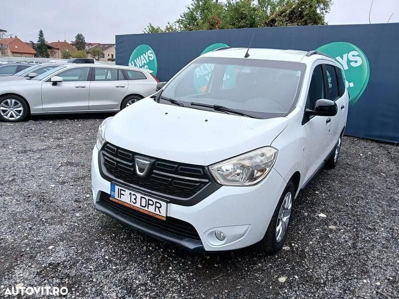 Culoarealb Utilizat 2020 Dacia Lodgy Ambiance Monovolum | 11.950 EUR (Scump) - Imagine 1/4