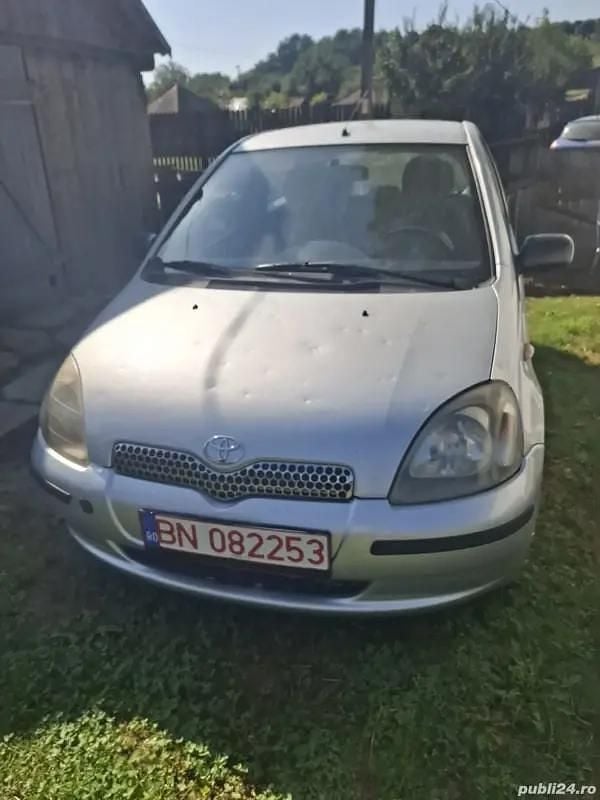 Utilizat 2000 Toyota Yaris Coupe | 950 EUR - Imagine 1/4