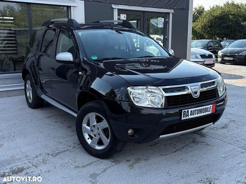 Negru Utilizat 2011 Dacia Duster Prestige SUV | 4.980 EUR (Preț OK) - Imagine 1/4