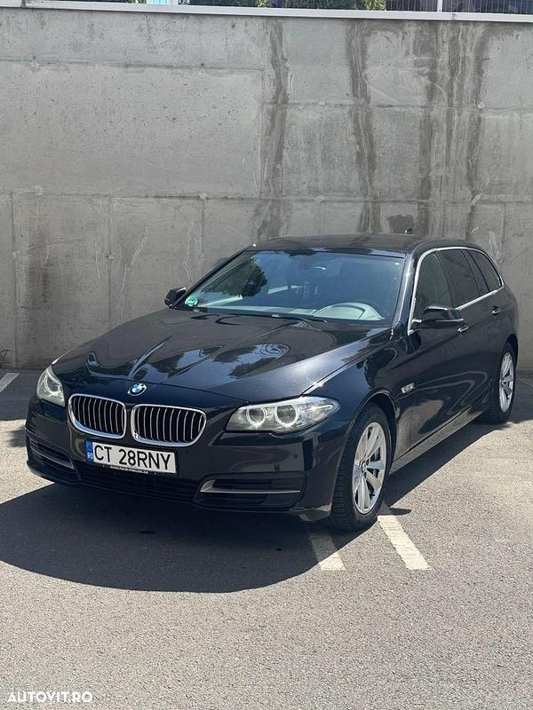 Culoarenegru Utilizat 2014 BMW 520 Luxury Line Break | 11.500 EUR (Super Preț) - Imagine 1/4