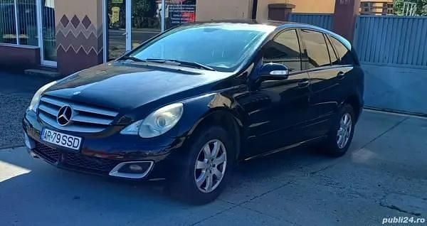 Utilizat 2006 Mercedes R320 Monovolum | 4.999 EUR - Imagine 1/4