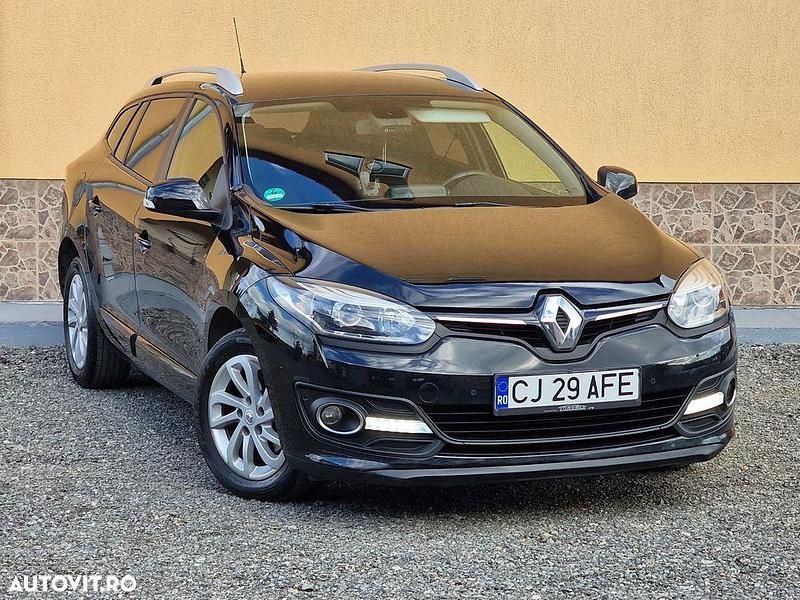 Culoarenegru Utilizat 2014 Renault Mégane GrandTour LIMITED Break | 6.300 EUR (Preț OK) - Imagine 1/4