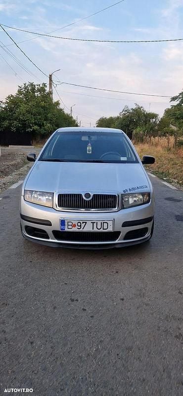 Culoaregri Utilizat 2006 Skoda Fabia Elegance Berlinǎ | 1.450 EUR (Preț OK) - Imagine 1/4