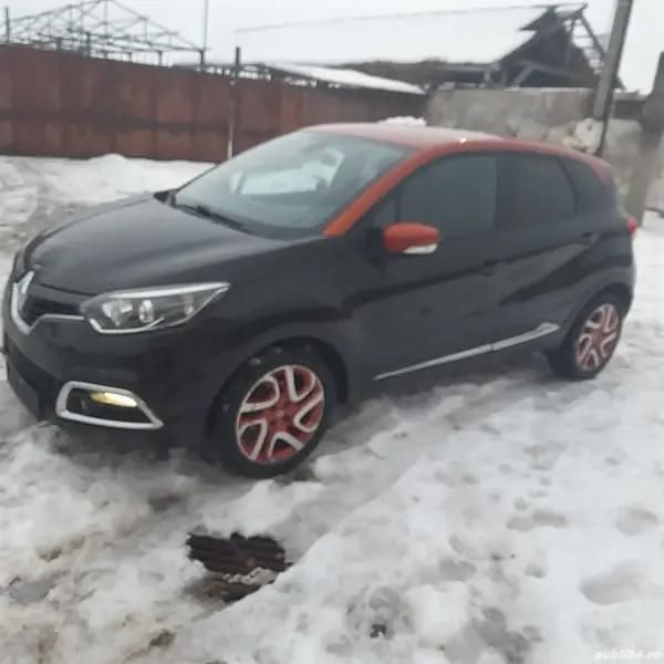 Negru Utilizat 2014 Renault Captur SUV | 5.850 EUR (Preț bun) - Imagine 1/4