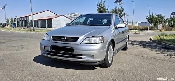 Argintiu Utilizat 2008 Opel Astra Hatchback | 1.500 EUR (Preț bun) - Imagine 1/4