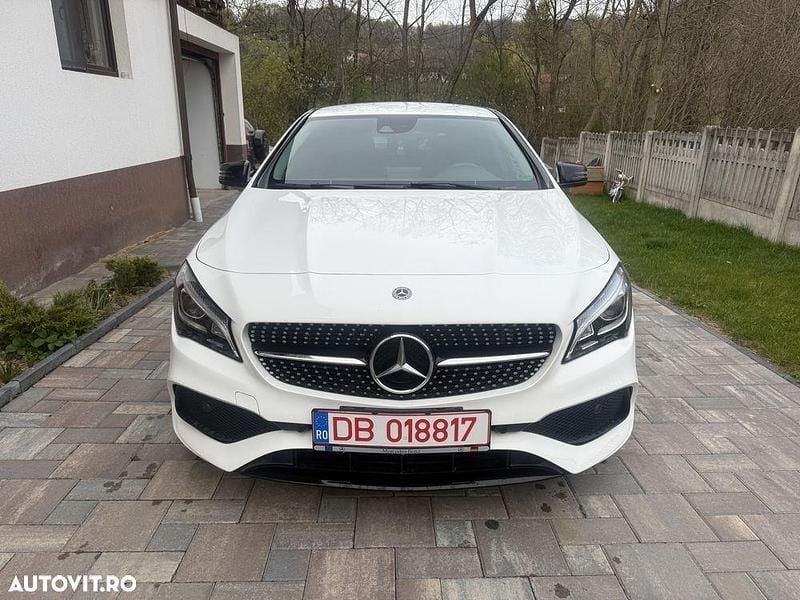 Alb Utilizat 2018 Mercedes CLA200 Shooting Brake AMG line Break | 14.850 EUR (Super Preț) - Imagine 1/4