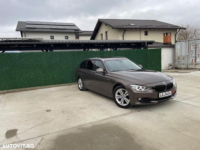 Second-hand BMW 318 Sport Line 143 CP (105 kW) 2015 Culoaremaro Break