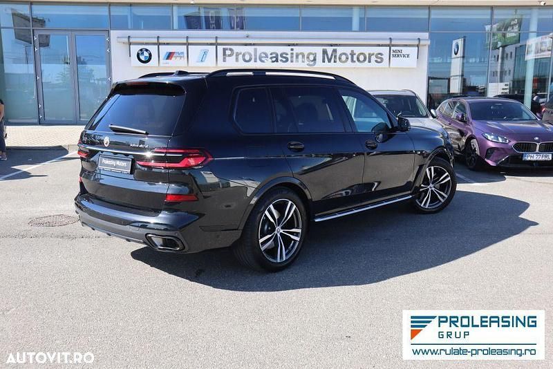 Second-hand BMW X7 Comfort Edition 340 CP (250 kW) 2023 Culoarenegru SUV