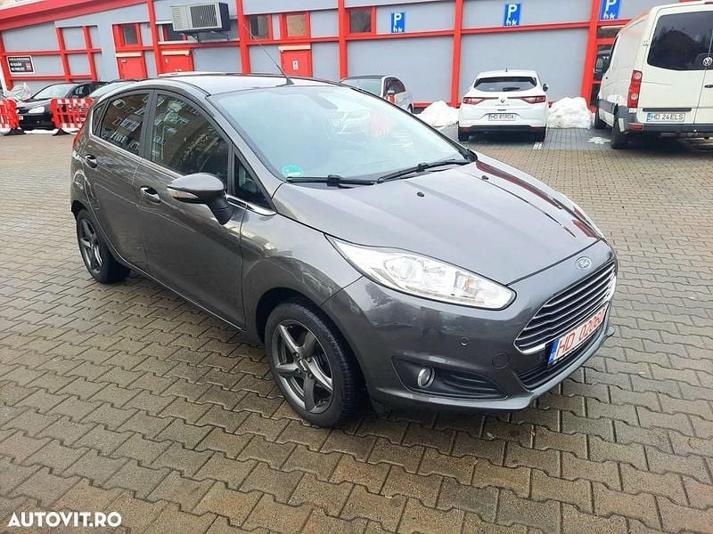 Second-hand Ford Fiesta Titanium 101 CP (74 kW) 2017 Culoaregri