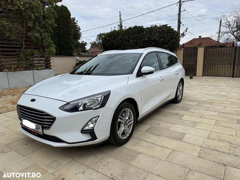 Culoarealb Utilizat 2022 Ford Focus Business Edition Break | 9.800 EUR (Preț bun) - Imagine 1/4