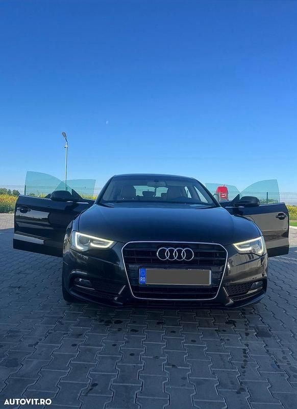 Culoarenegru Utilizat 2015 Audi A5 Sportback Berlinǎ | 10.900 EUR (Super Preț) - Imagine 1/4