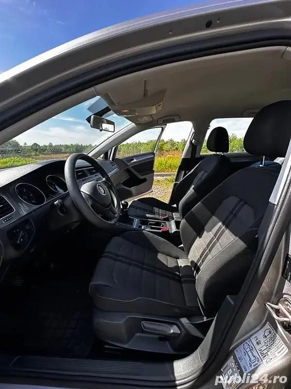 Second-hand VW Golf VII 110 CP (80 kW) 2016 Gri Hatchback