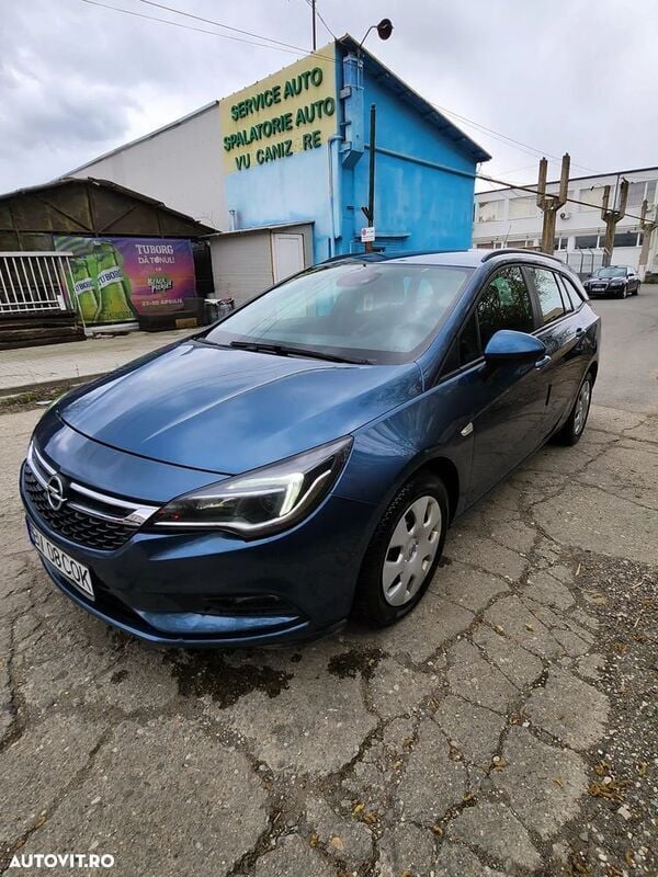 Albastru Utilizat 2016 Opel Astra drive Break | 5.400 EUR (Super Preț) - Imagine 1/4