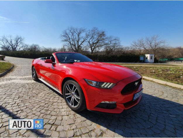 Second-hand Ford Mustang 313 CP (230 kW) 2017 Rosu Cabrio