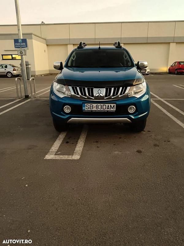 Culoarealbastru Utilizat 2016 Mitsubishi L200 Intense Pickup | 20.500 EUR - Imagine 1/4