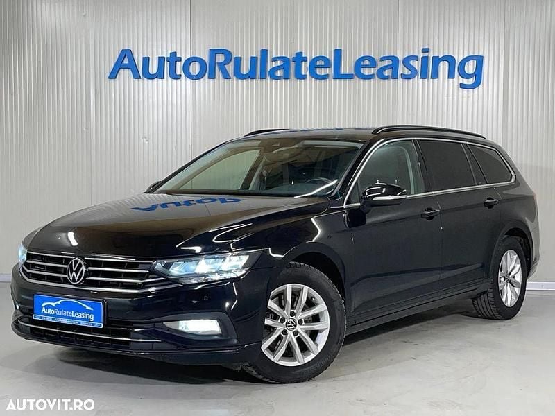 Culoarenegru Utilizat 2022 VW Passat Comfortline Break | 18.390 EUR (Preț bun) - Imagine 1/4