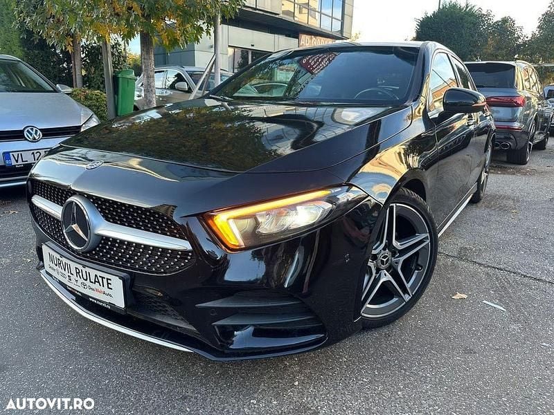 Culoarenegru Utilizat 2018 Mercedes A180 AMG line Hatchback | 18.029 EUR (Puțin scump) - Imagine 1/4