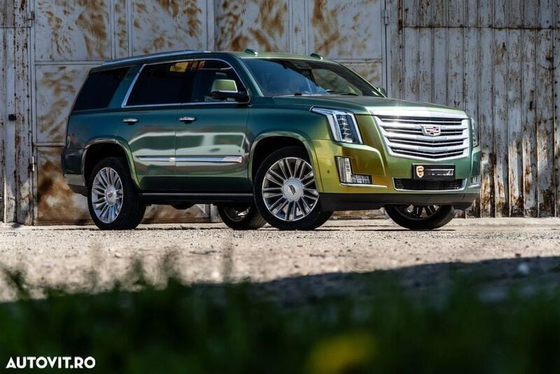 Verde Utilizat 2018 Cadillac Escalade SUV | 35.900 EUR - Imagine 1/4
