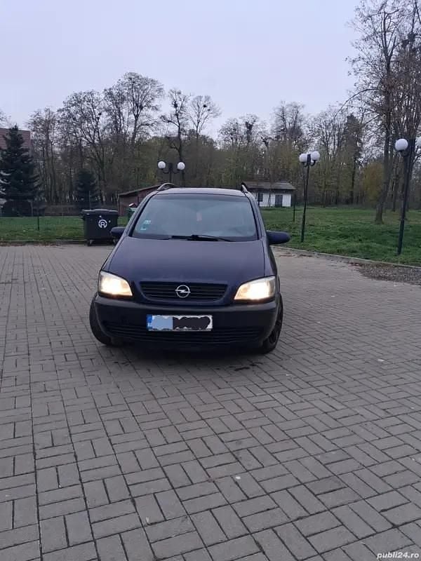 Utilizat 2001 Opel Zafira Monovolum | 500 EUR - Imagine 1/4
