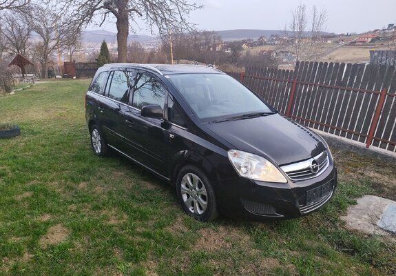 Gri Utilizat 2010 Opel Zafira Monovolum | 2.450 EUR (Preț bun) - Imagine 1/4