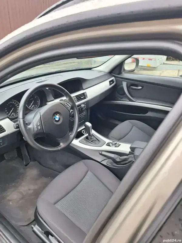 Utilizat 2010 BMW 320 Break | 5.450 EUR (Puțin scump) - Imagine 1/4