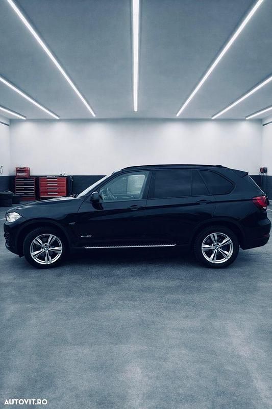 Second-hand BMW X5 Sport Line 258 CP (189 kW) 2014 Culoarenegru SUV