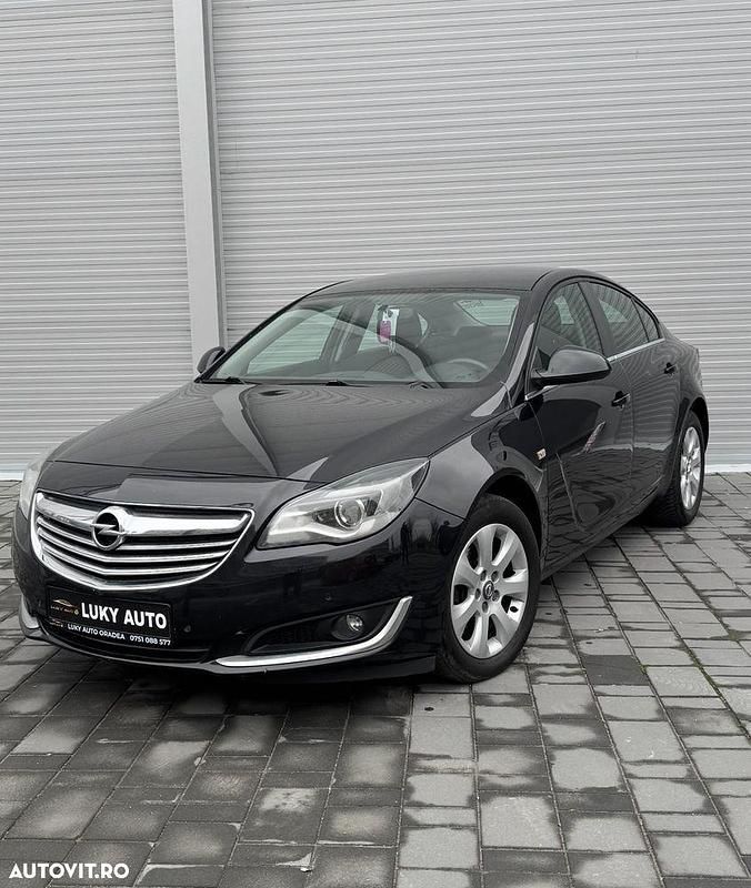 Second-hand Opel Insignia 110 CP (80 kW) 2013 Culoarenegru Berlinǎ