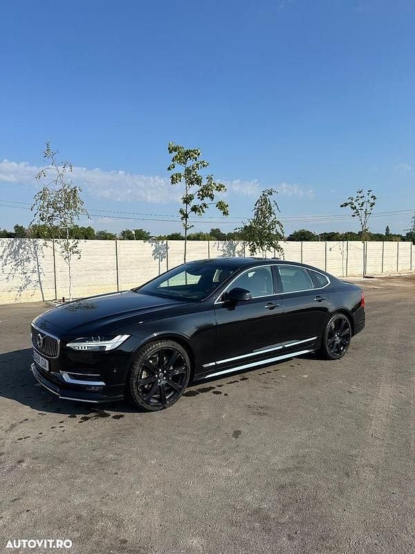 Culoarenegru Utilizat 2017 Volvo S90 Inscription Berlinǎ | 19.990 EUR (Super Preț) - Imagine 1/4