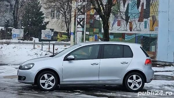 Second-hand VW Golf VI Team 102 CP (75 kW) 2010 Argintiu Hatchback