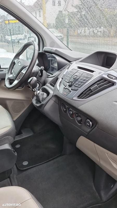 Culoarealb Utilizat 2016 Ford Tourneo Custom Van | 16.500 EUR - Imagine 1/4