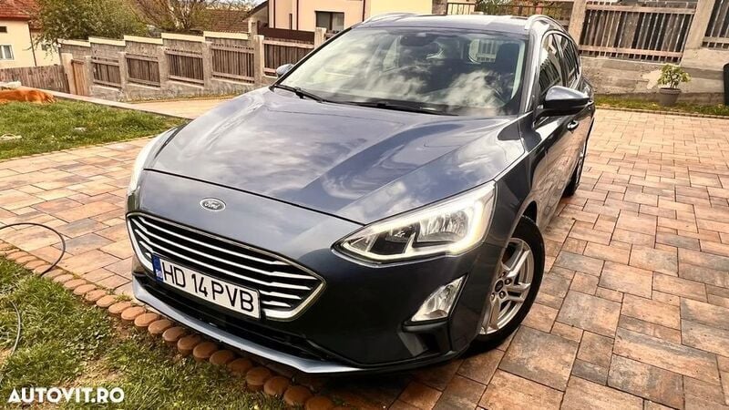 Albastru Utilizat 2019 Ford Focus Active Break | 10.490 EUR (Preț OK) - Imagine 1/4