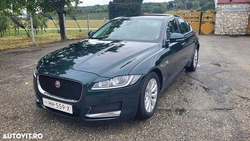 Culoareverde Utilizat 2015 Jaguar XF Berlinǎ | 12.000 EUR (Preț bun) - Imagine 1/4