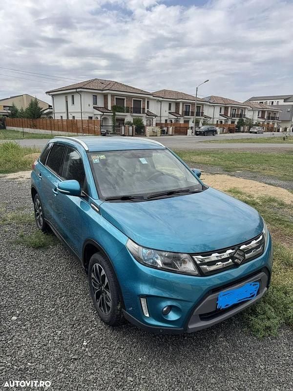 Culoarealbastru Utilizat 2016 Suzuki Vitara SUV | 11.500 EUR (Preț bun) - Imagine 1/4