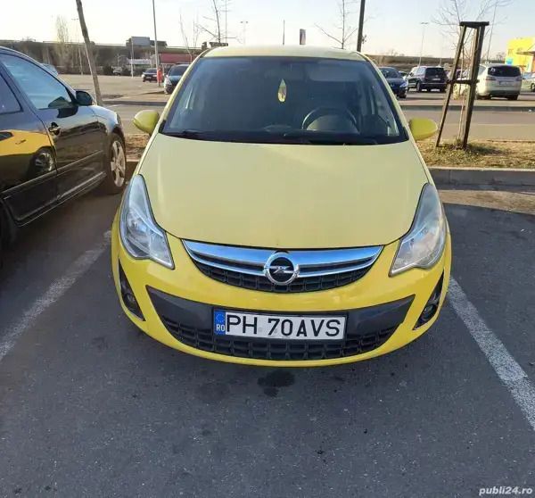 Galben Utilizat 2012 Opel Corsa Berlinǎ | 1.400 EUR (Super Preț) - Imagine 1/4