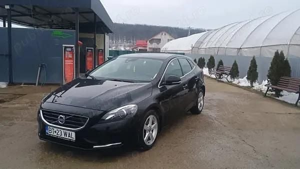 Second-hand Volvo V40 120 CP (88 kW) 2016 Hatchback