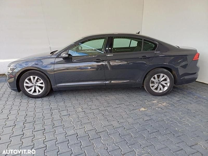 Second-hand VW Passat Advance 150 CP (110 kW) 2021 Gri mediu  normal Berlinǎ