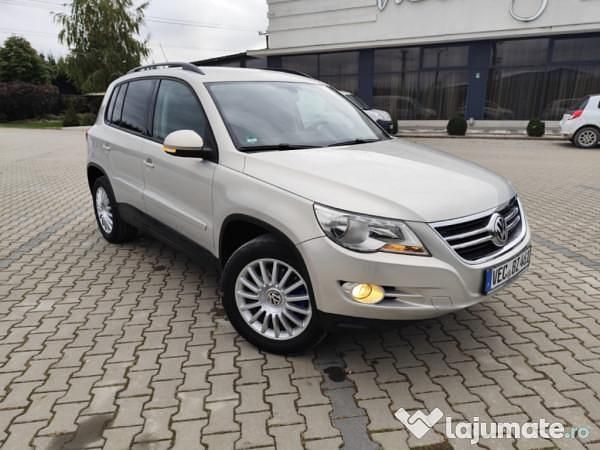 Argintiu Utilizat 2010 VW Tiguan SUV | 5.900 EUR (Super Preț) - Imagine 1/4