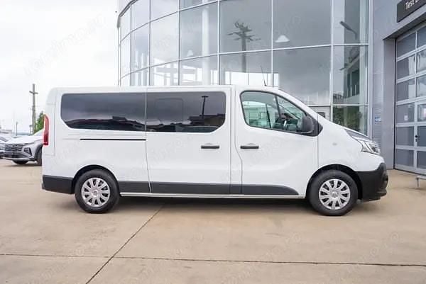 Second-hand Renault Trafic 145 CP (106 kW) 2020 Alb Monovolum