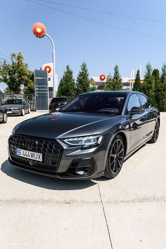 Culoaregri Utilizat 2024 Audi S8 Design Berlinǎ | 113.000 EUR (Preț bun) - Imagine 1/4