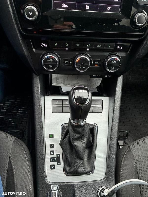 Second-hand Skoda Octavia Style 150 CP (110 kW) 2015 Culoaregri Hatchback