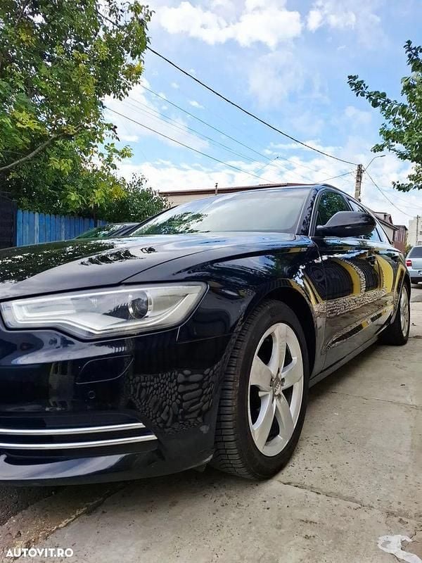 Culoarenegru Utilizat 2012 Audi A6 Break | 8.500 EUR (Preț bun) - Imagine 1/4
