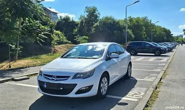 Alb Utilizat 2018 Opel Astra Berlinǎ | 7.200 EUR (Preț bun) - Imagine 1/4